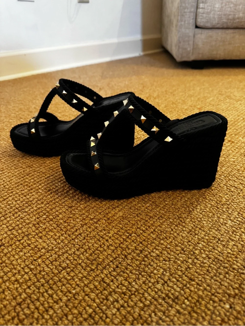 Valentino 90mm Rockstud Torchon T-Strap Espadrille Size 37